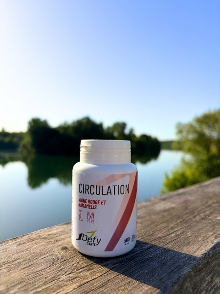 Circulation gélules au bord de l'eau - 1Defy Nutrition Sportive Made in Bourgogne
